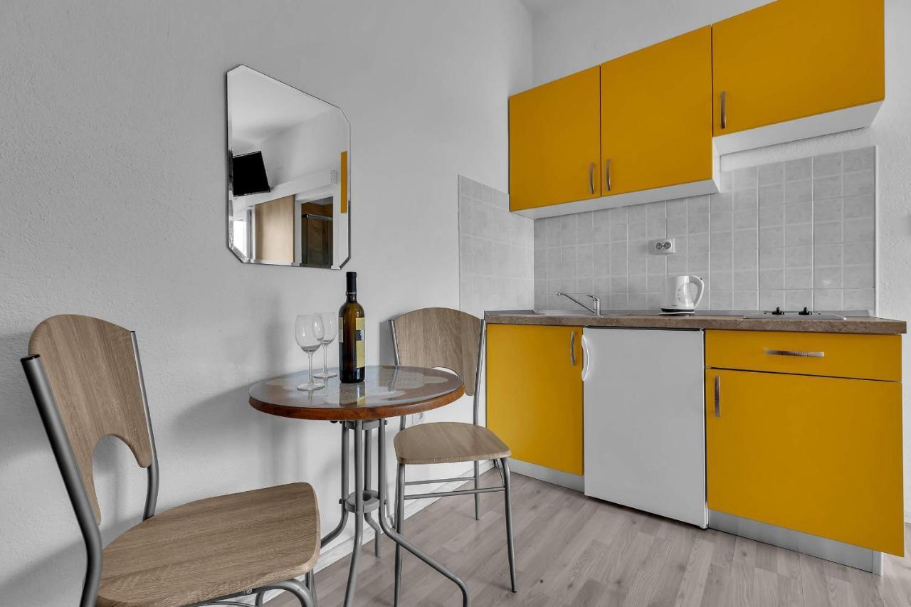 View Blue Apartments Брела Екстер'єр фото